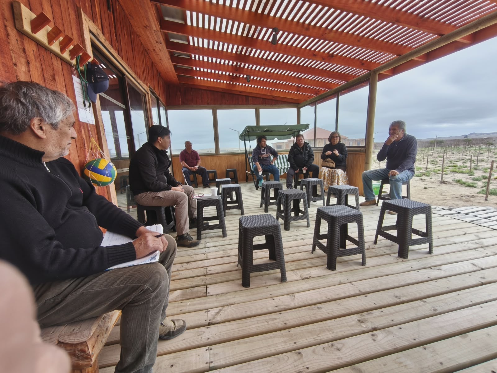 Gobierno busca soluciones permanentes de agua para sectores rurales de La Higuera