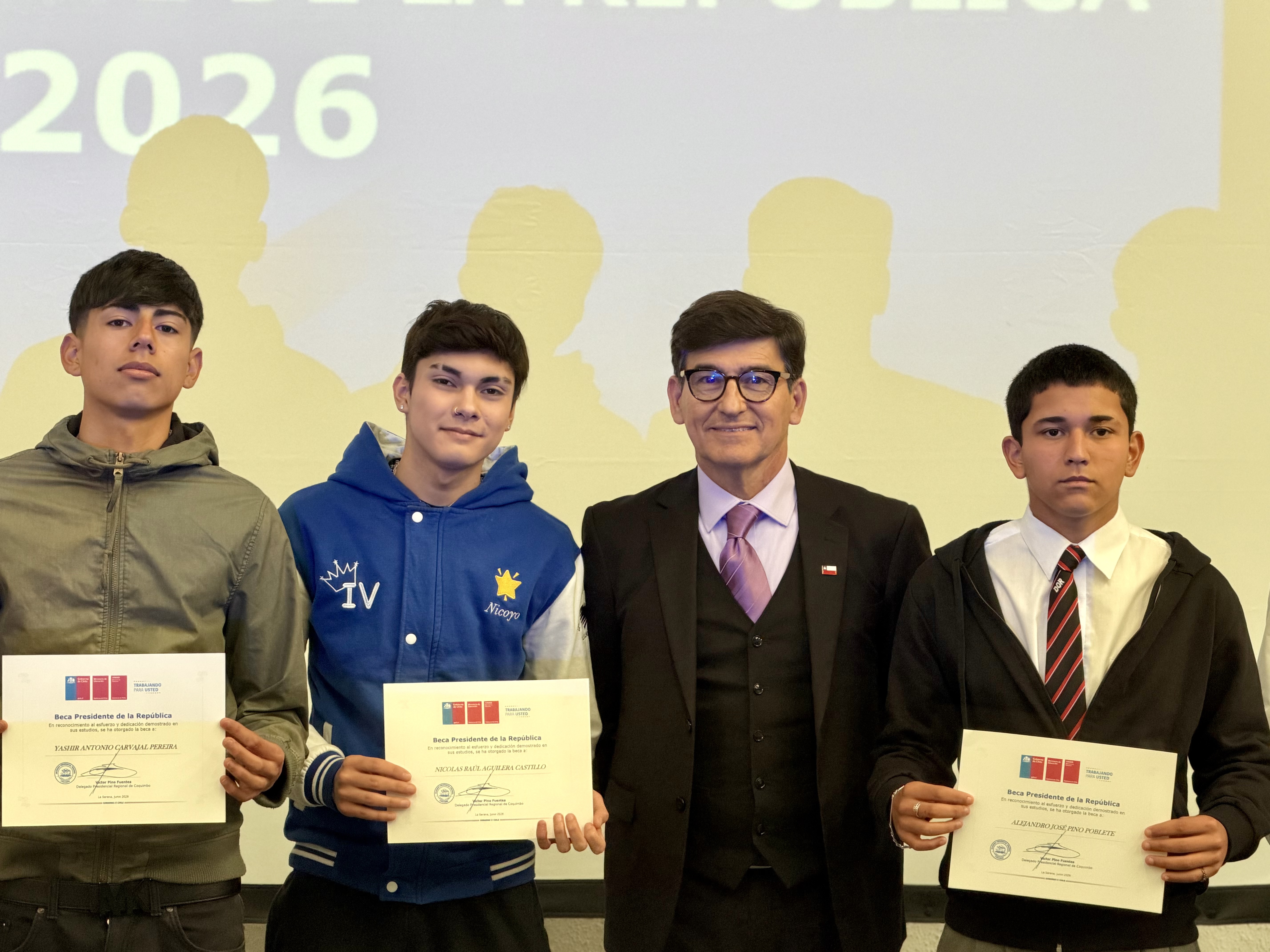 48 estudiantes de Choapa reciben Beca Presidente de la República 2026 — foto 4