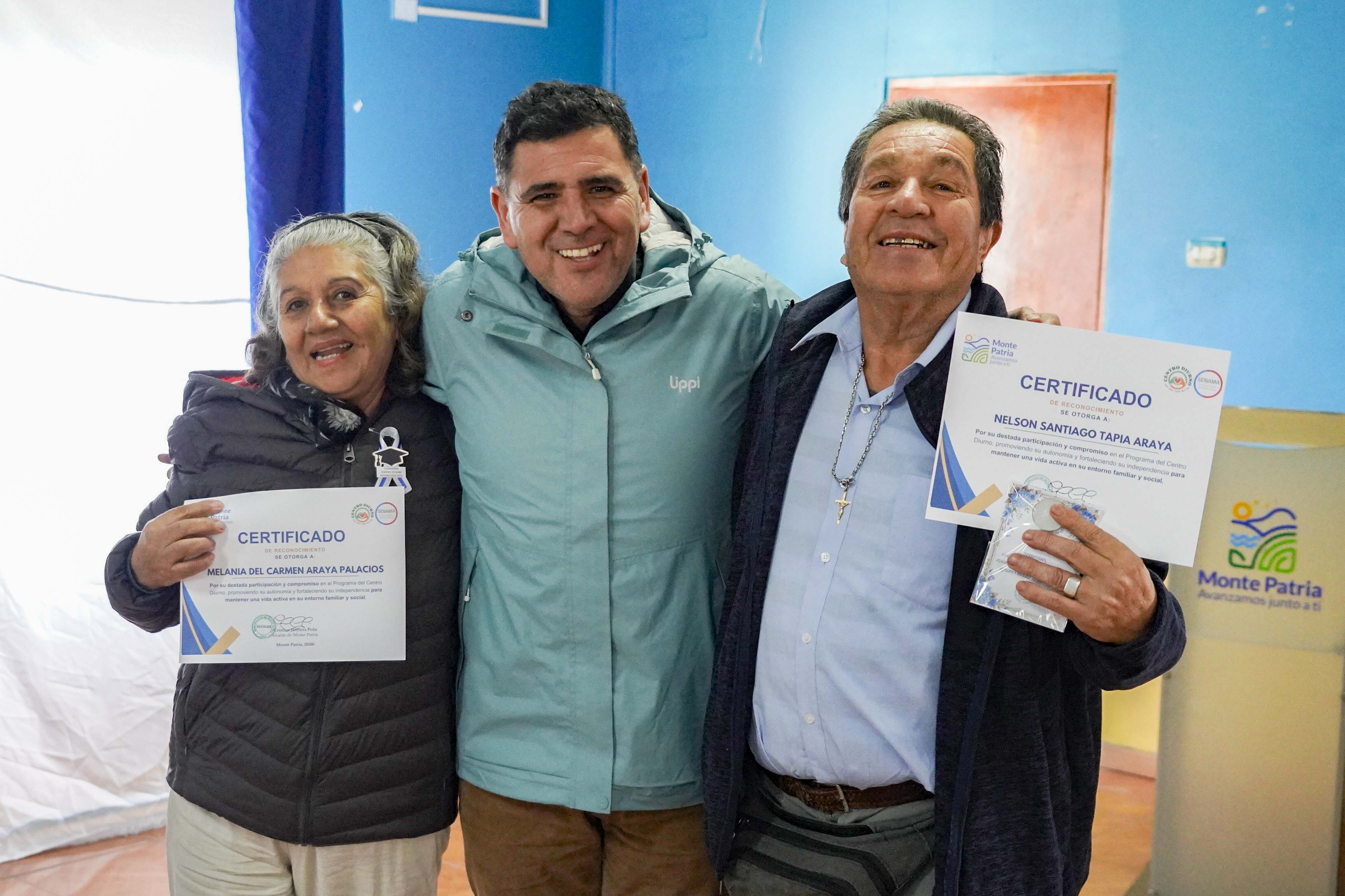 Adultos mayores egresan de programa CEDIAM en Monte Patria — foto 2