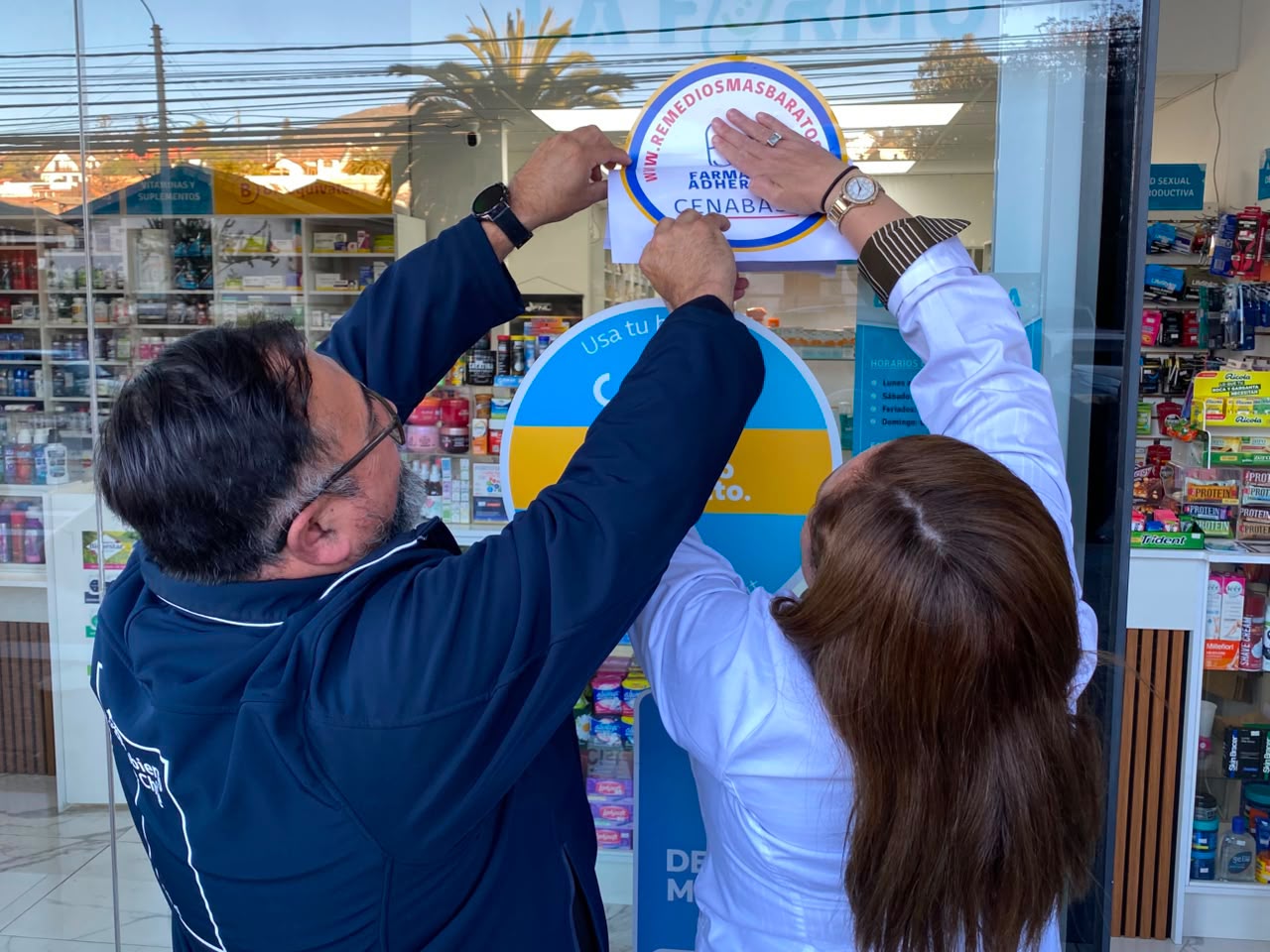Ley CENABAST permite ahorros de hasta 90% en medicamentos en farmacias adheridas