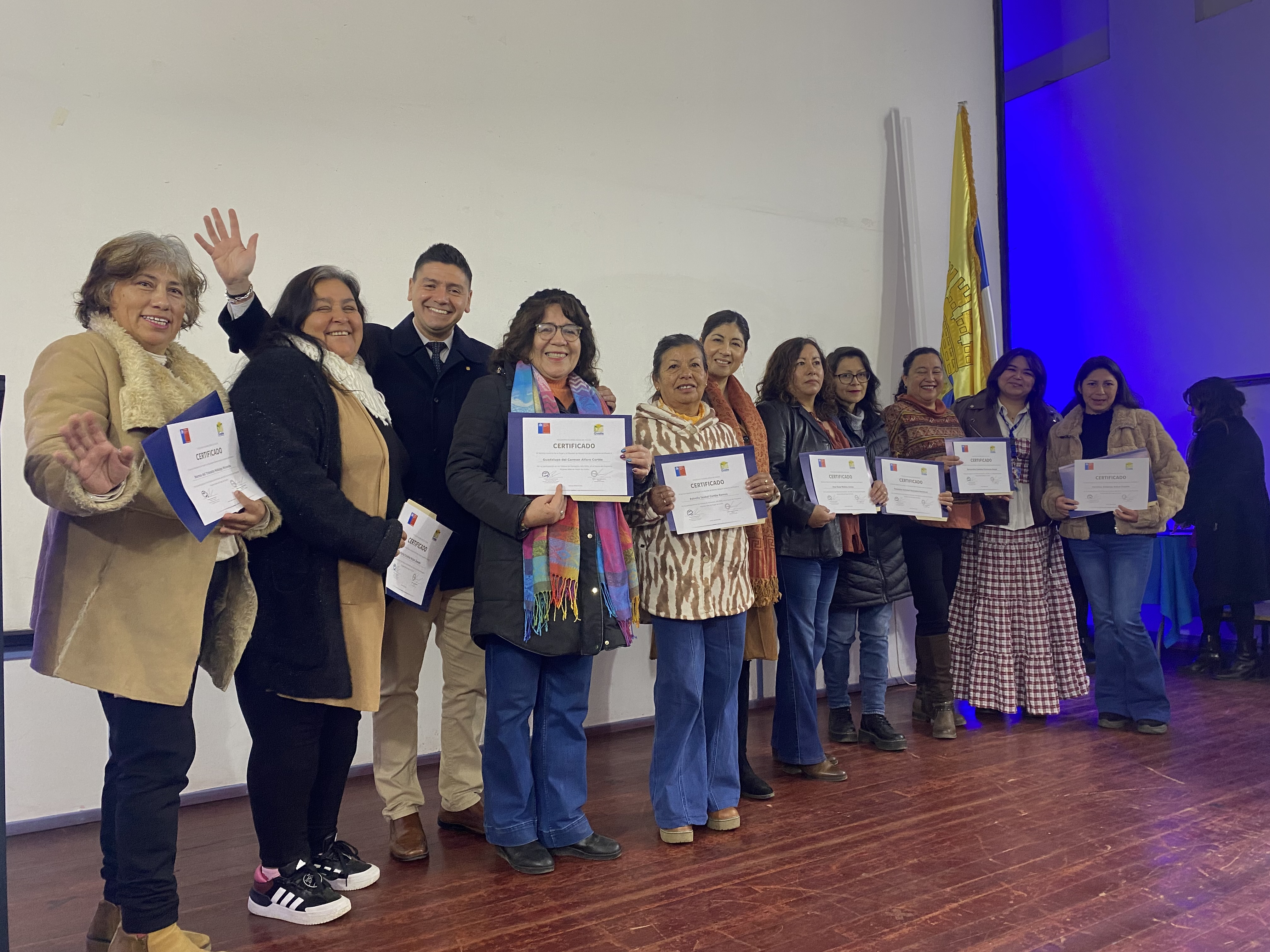 Ovalle certifica a 70 mujeres jefas de hogar y suma 120 nuevas participantes — foto 3