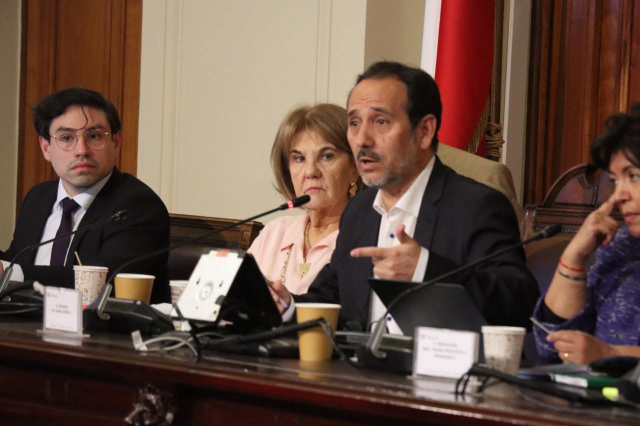 Alcalde de Andacollo expone en el Senado conflicto de pirquineros con Galantas Gold — foto 2
