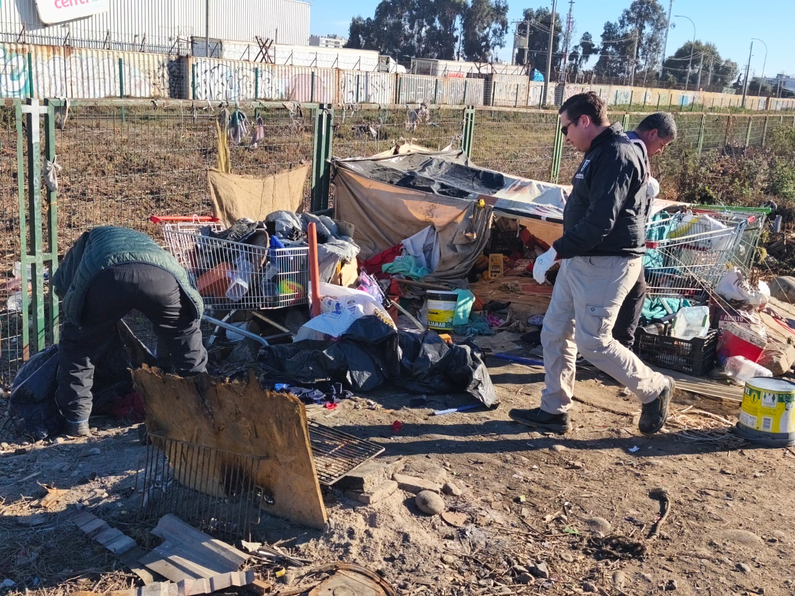 Municipio erradica por decimocuarta vez asentamientos irregulares en Ruta 5 — foto 2