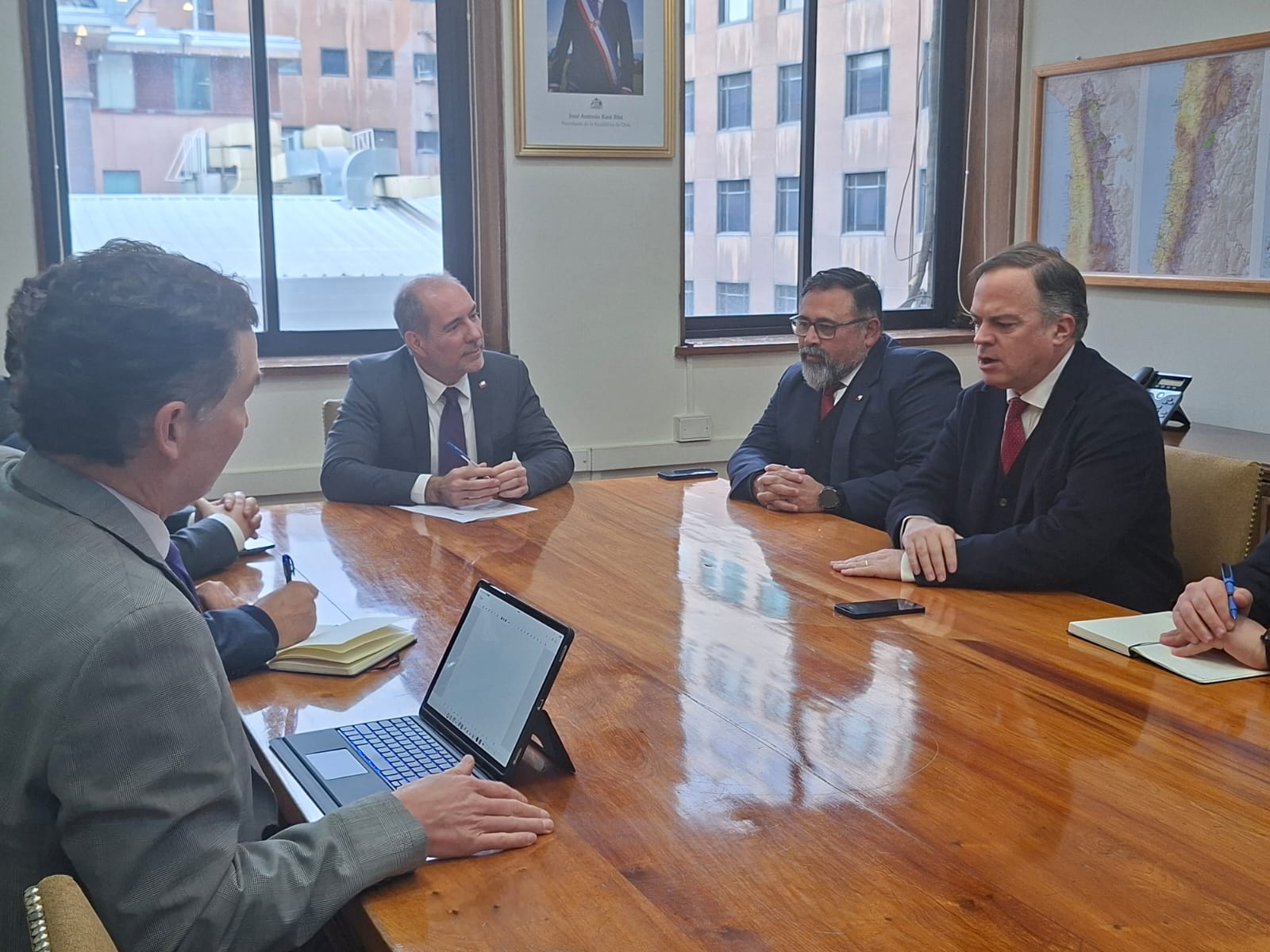 Gobierno prioriza desaladora para 2030 y circunvalación por etapas en Coquimbo