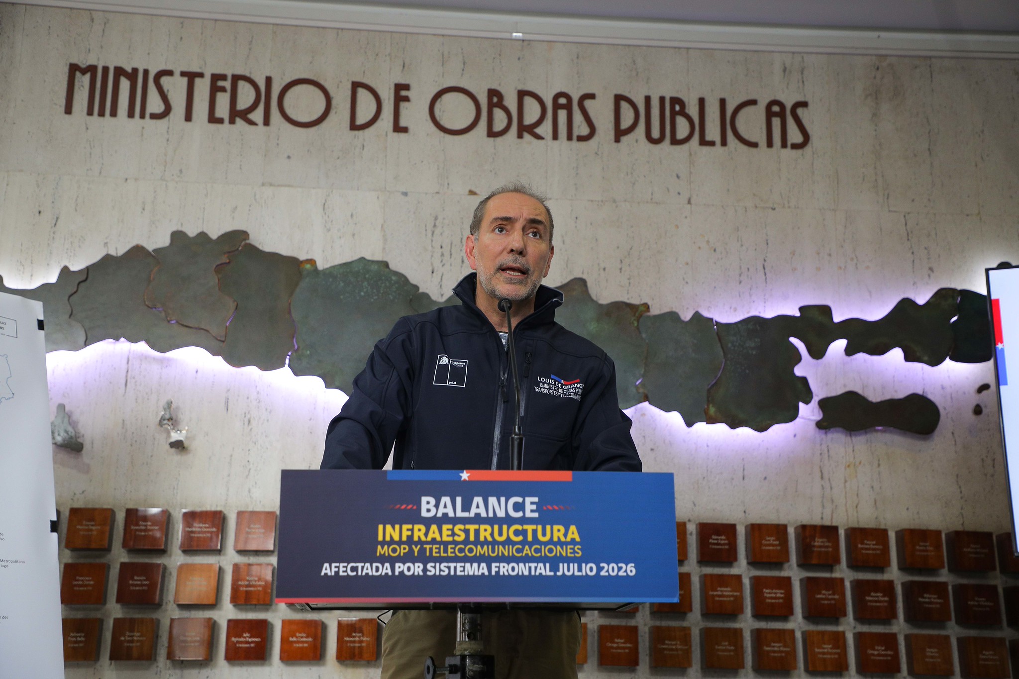 Biministro De Grange reporta avances en recuperación de conectividad tras sistema frontal — foto 3