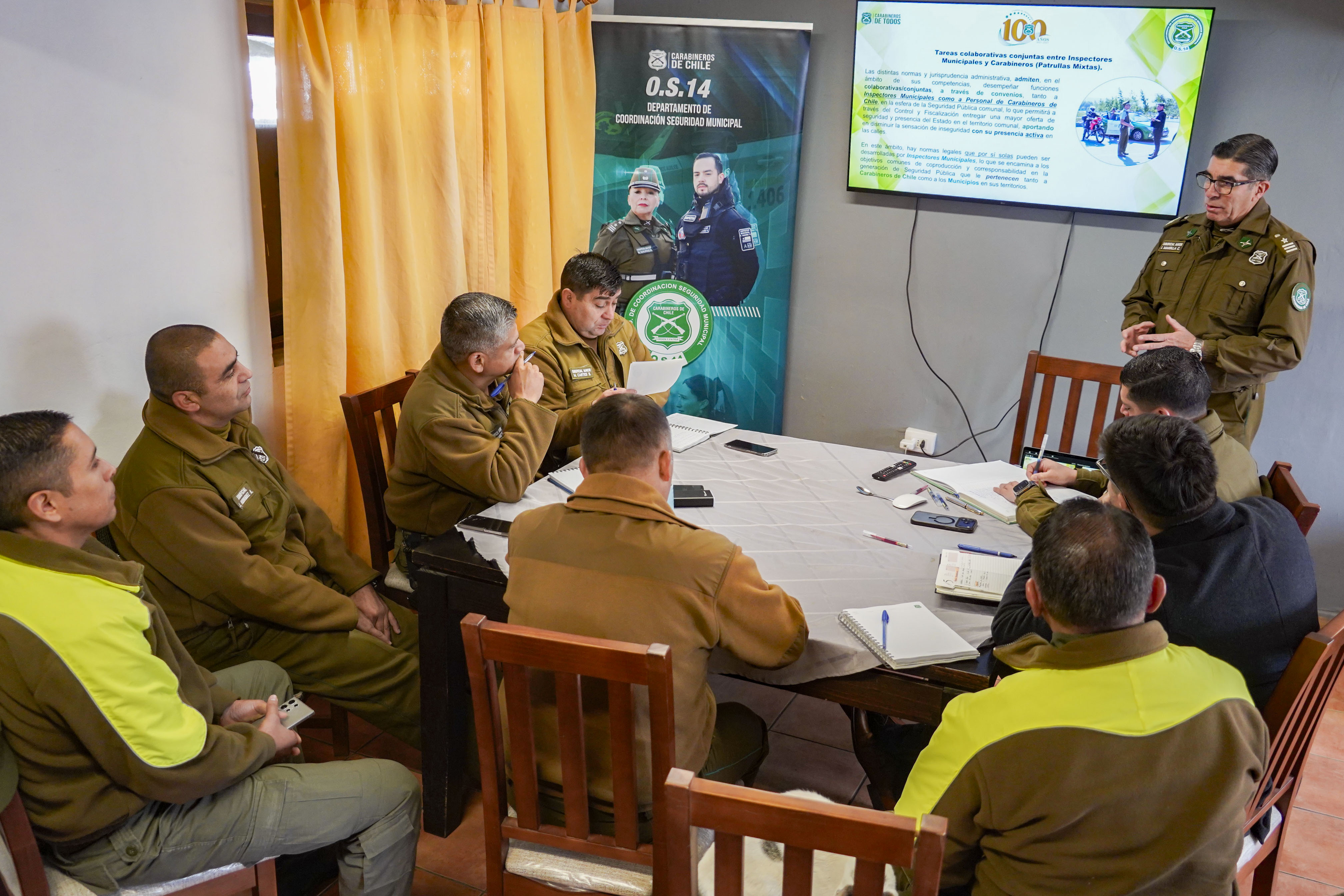 Monte Patria coordina con Carabineros implementación de nueva ley de seguridad — foto 1