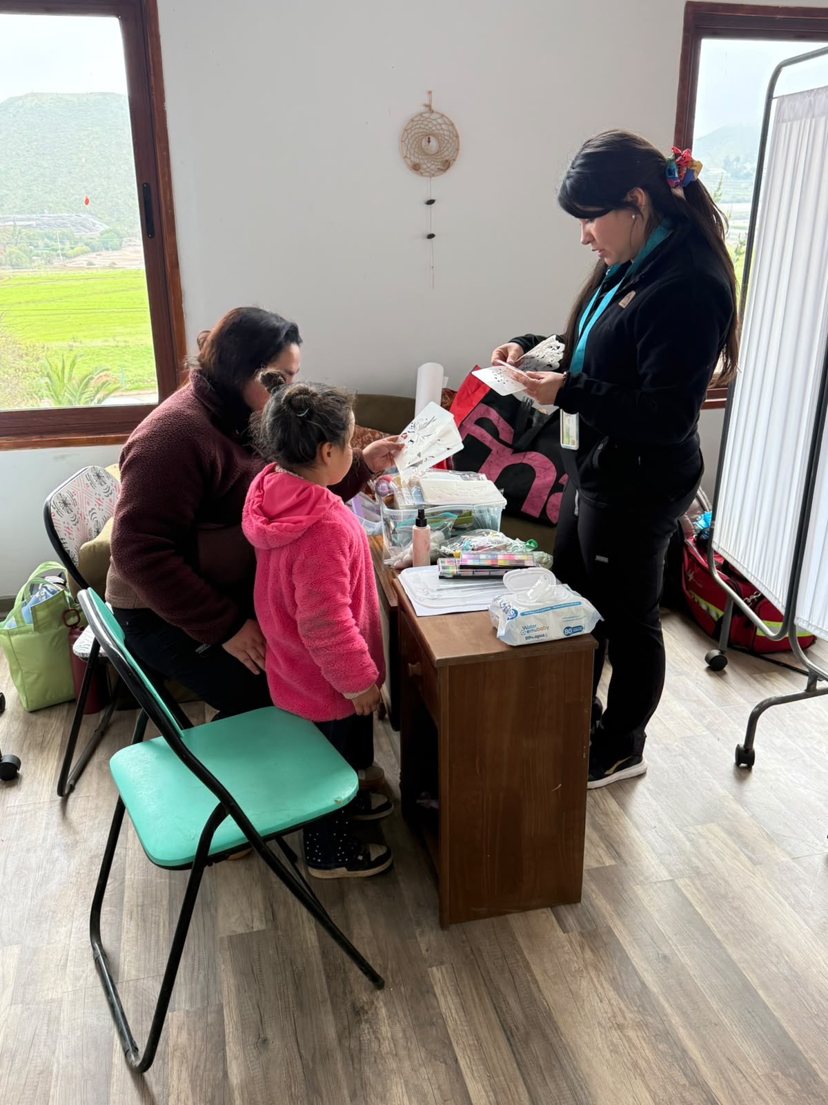 Operativo de salud llegó a El Arrayán tras lluvias que mantienen aislada la localidad — foto 5