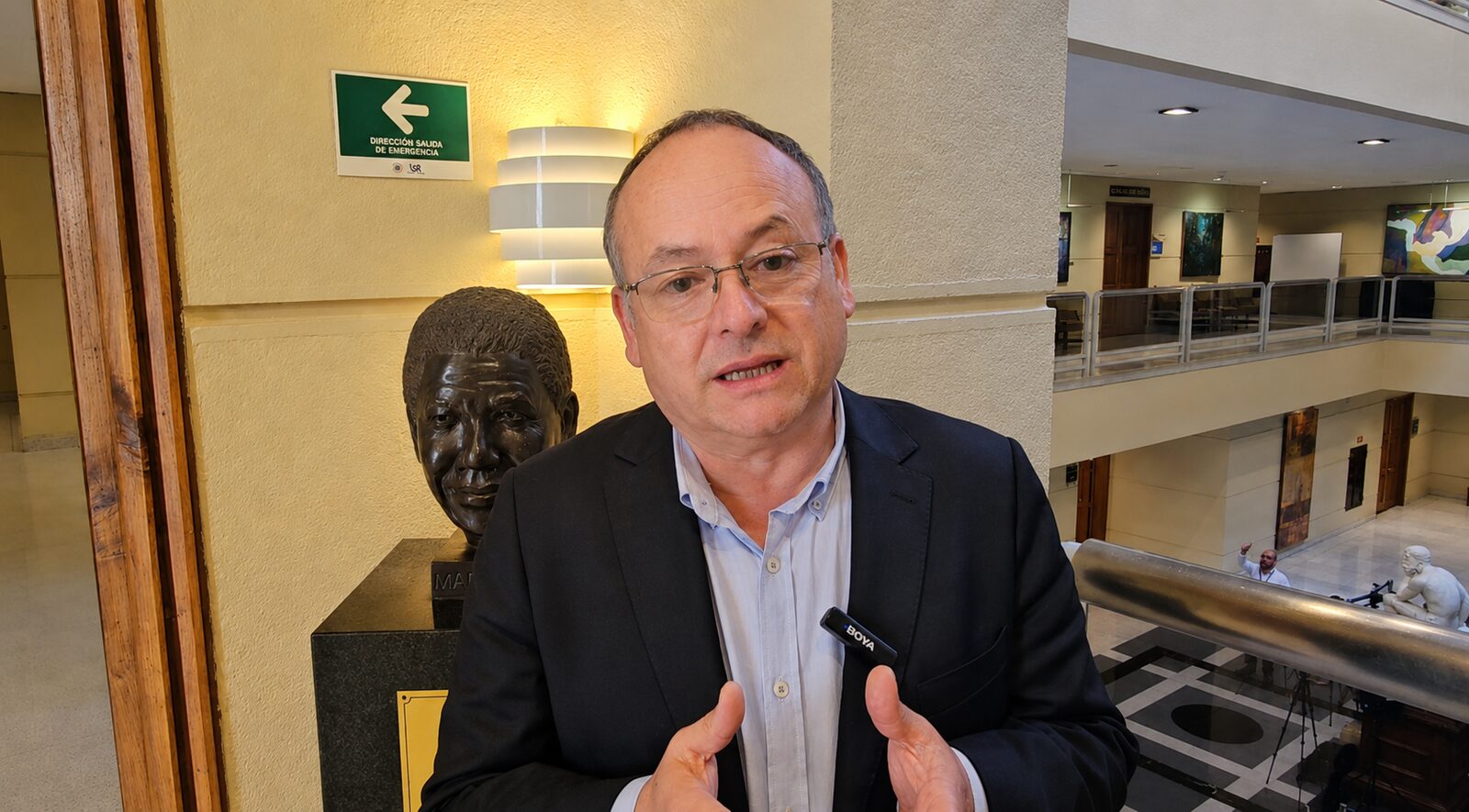Diputado Salinas critica ausencia de ex ministra Steinert a comisión investigadora