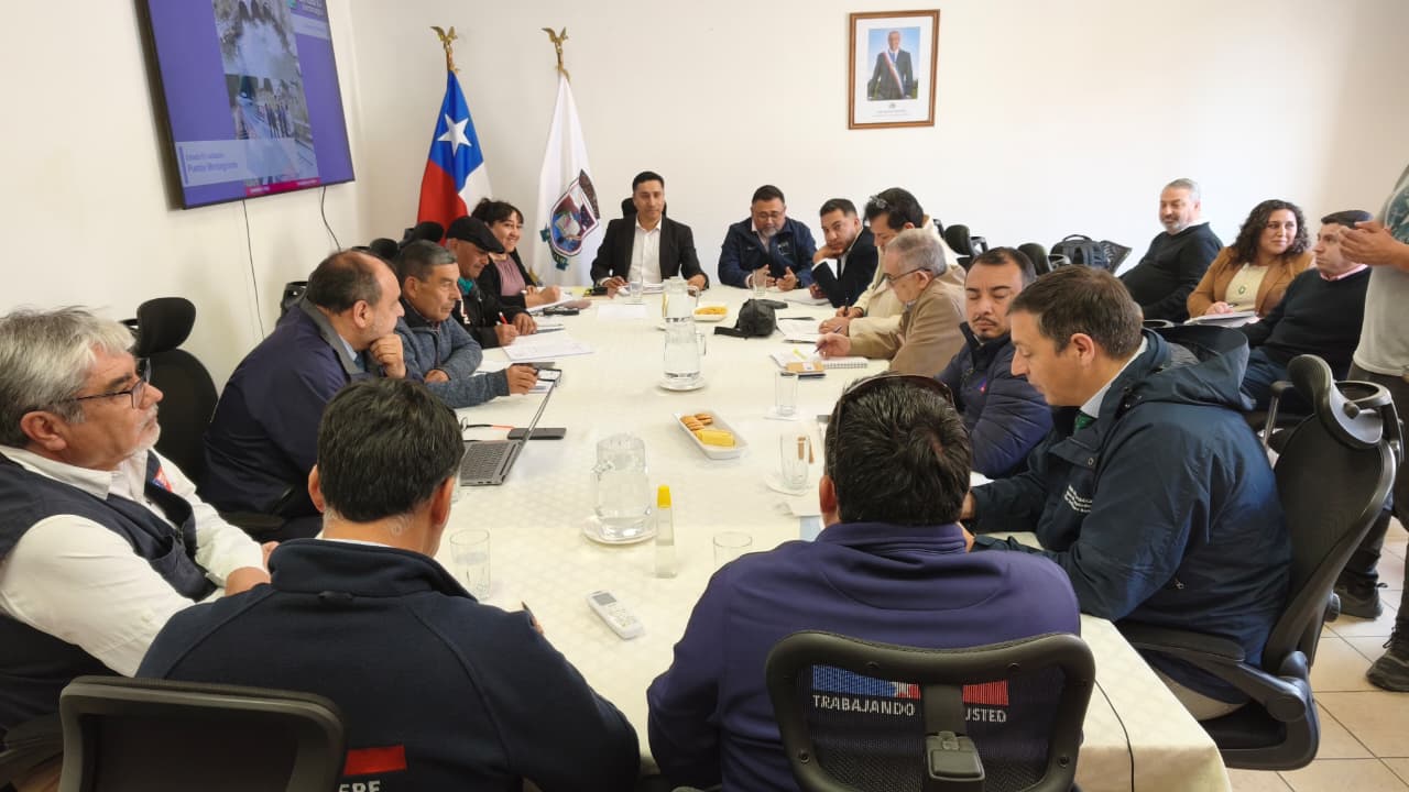 Gobierno y municipio avanzan en solución a socavón de Monte Grande — foto 1