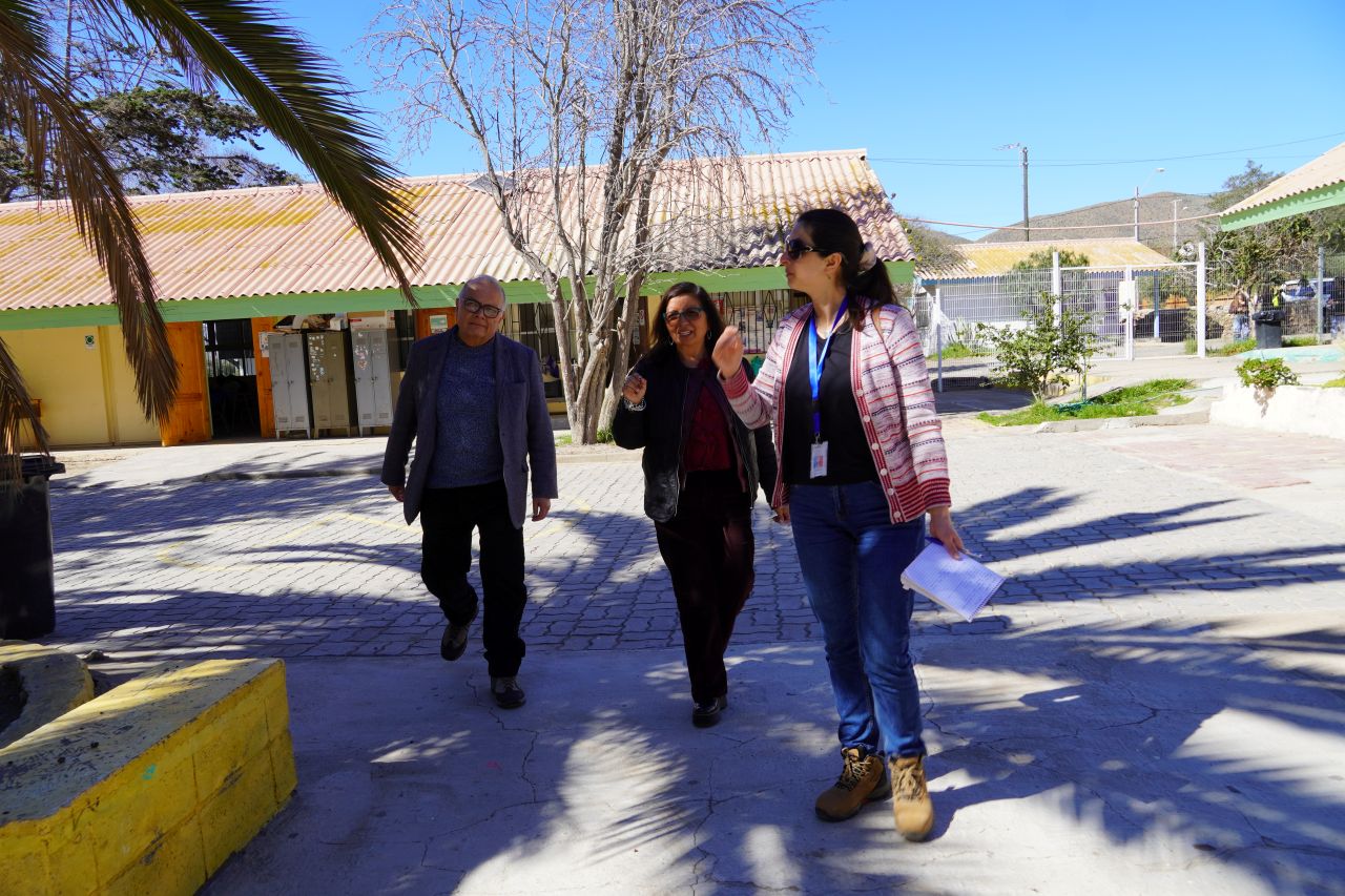 Escuelas de La Higuera retoman clases tras reparaciones por sistema frontal — foto 1
