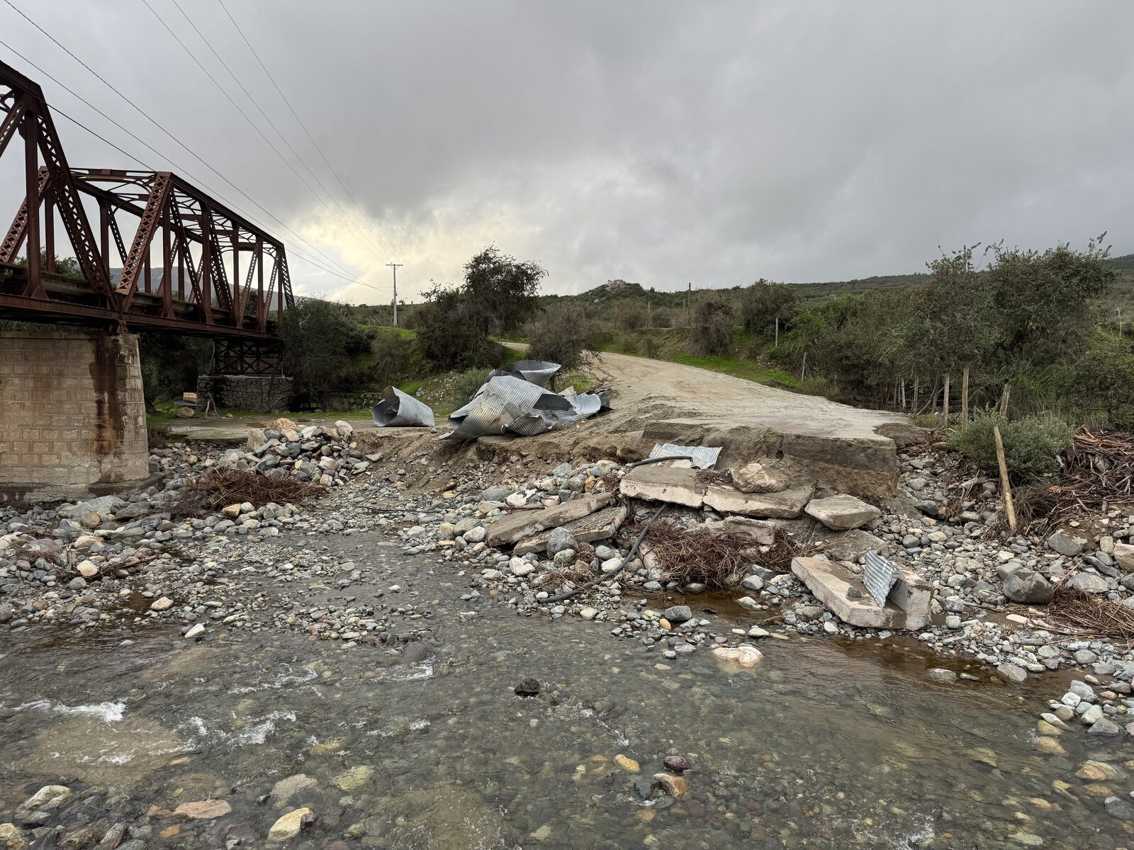 Alcalde de Los Vilos gestiona con Vialidad recuperación de caminos rurales — foto 2