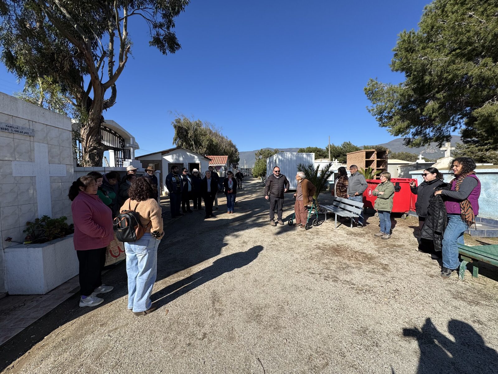 Los Vilos construirá 30 nichos de emergencia ante déficit en cementerio municipal — foto 1