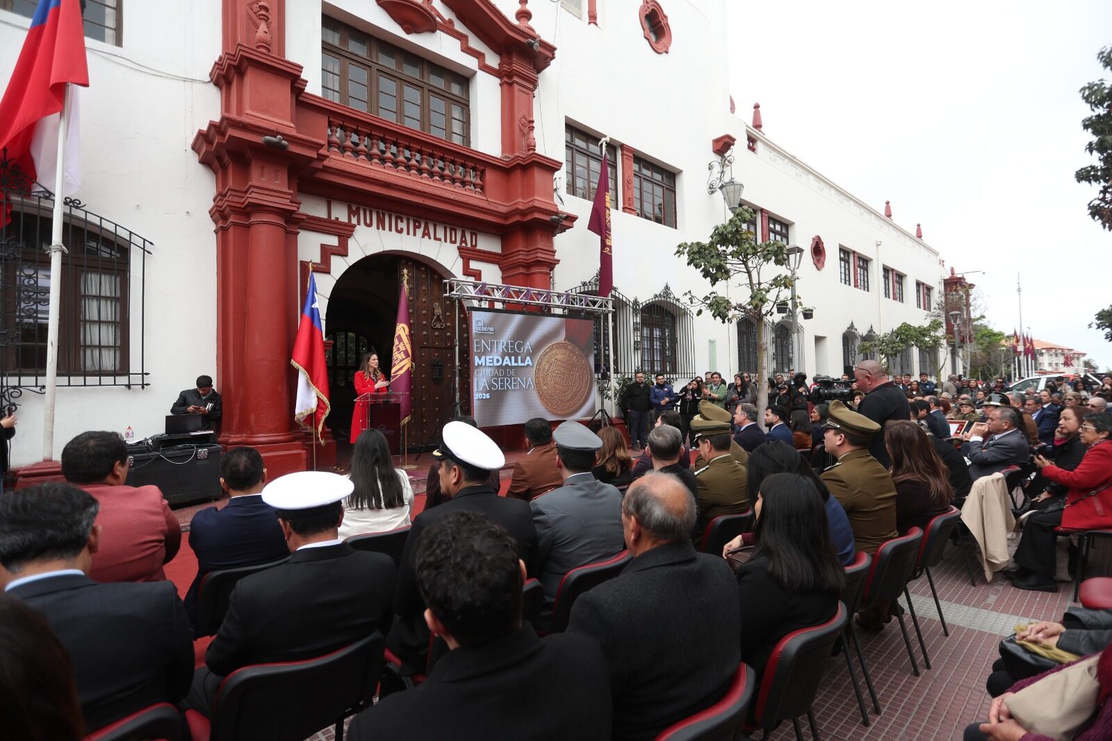 La Serena entregó medallas a 16 vecinos e instituciones en aniversario 482 — foto 2