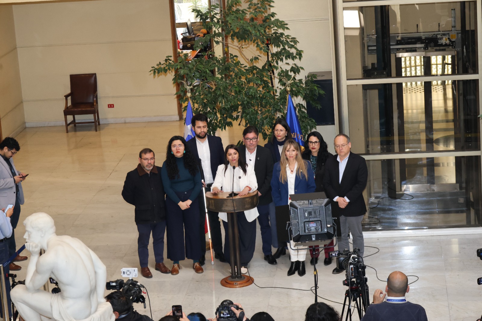 Diputada Castillo presenta proyecto para declarar feriado el 17 de septiembre — foto 1