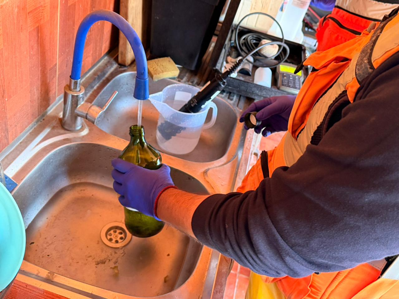 Los Vilos realiza estudios de agua tras derrame en Estero Pupío — foto 4