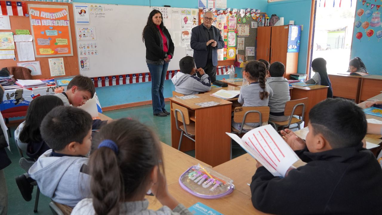 SLEP Elqui instala sistema de respaldo de agua potable en colegio de Quebrada de Talca — foto 2