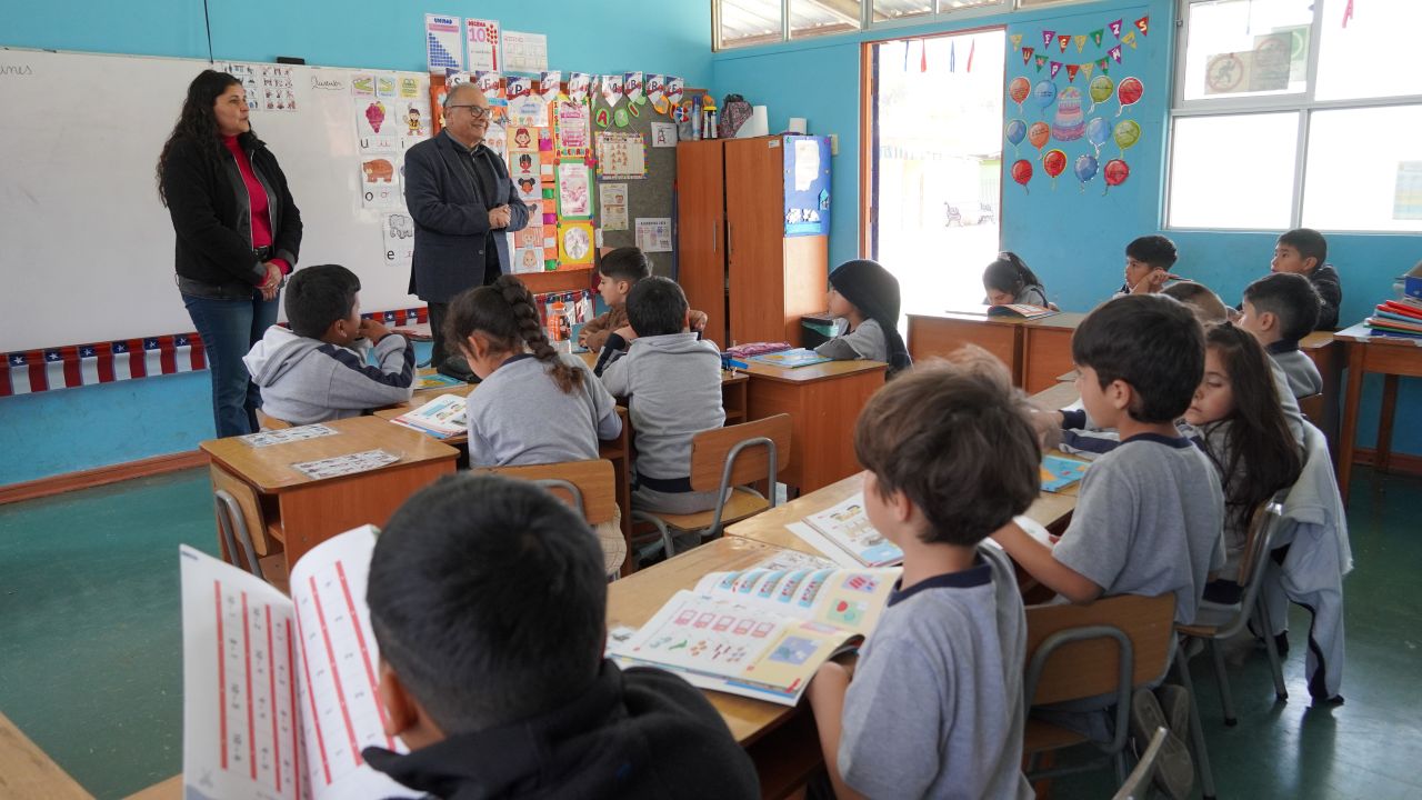 SLEP Elqui instala sistema de respaldo de agua potable en colegio de Quebrada de Talca — foto 4