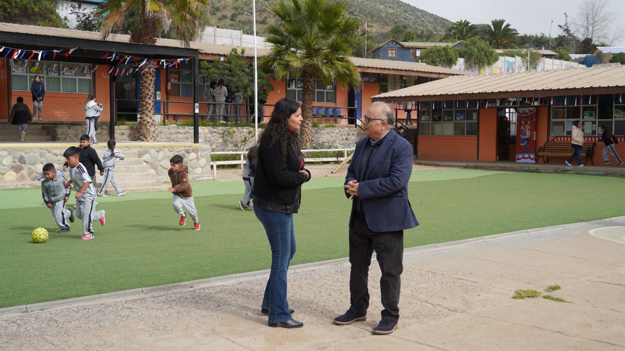 SLEP Elqui instala sistema de respaldo de agua potable en colegio de Quebrada de Talca — foto 7