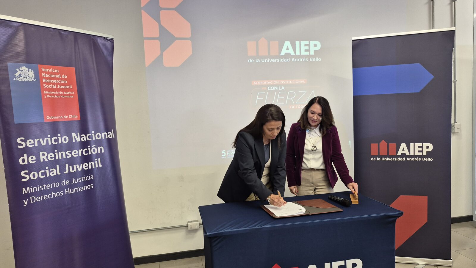 Servicio de Reinserción Juvenil y AIEP firman convenio de formación para jóvenes — foto 2
