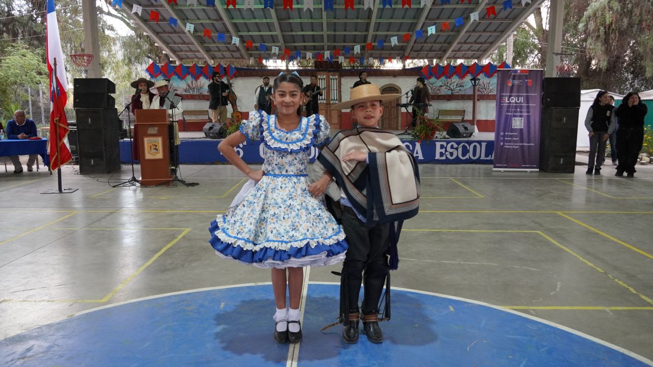 Estudiantes de Vicuña brillaron en la 46° Muestra Comunal de Cueca Escolar — foto 6