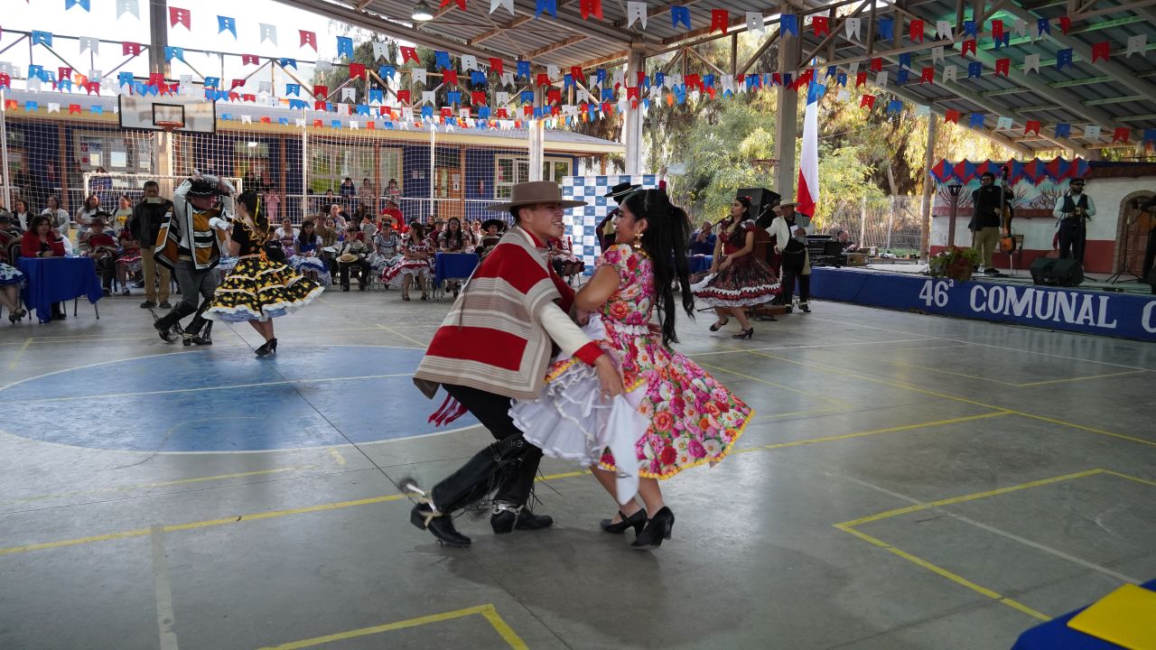 Estudiantes de Vicuña brillaron en la 46° Muestra Comunal de Cueca Escolar — foto 2