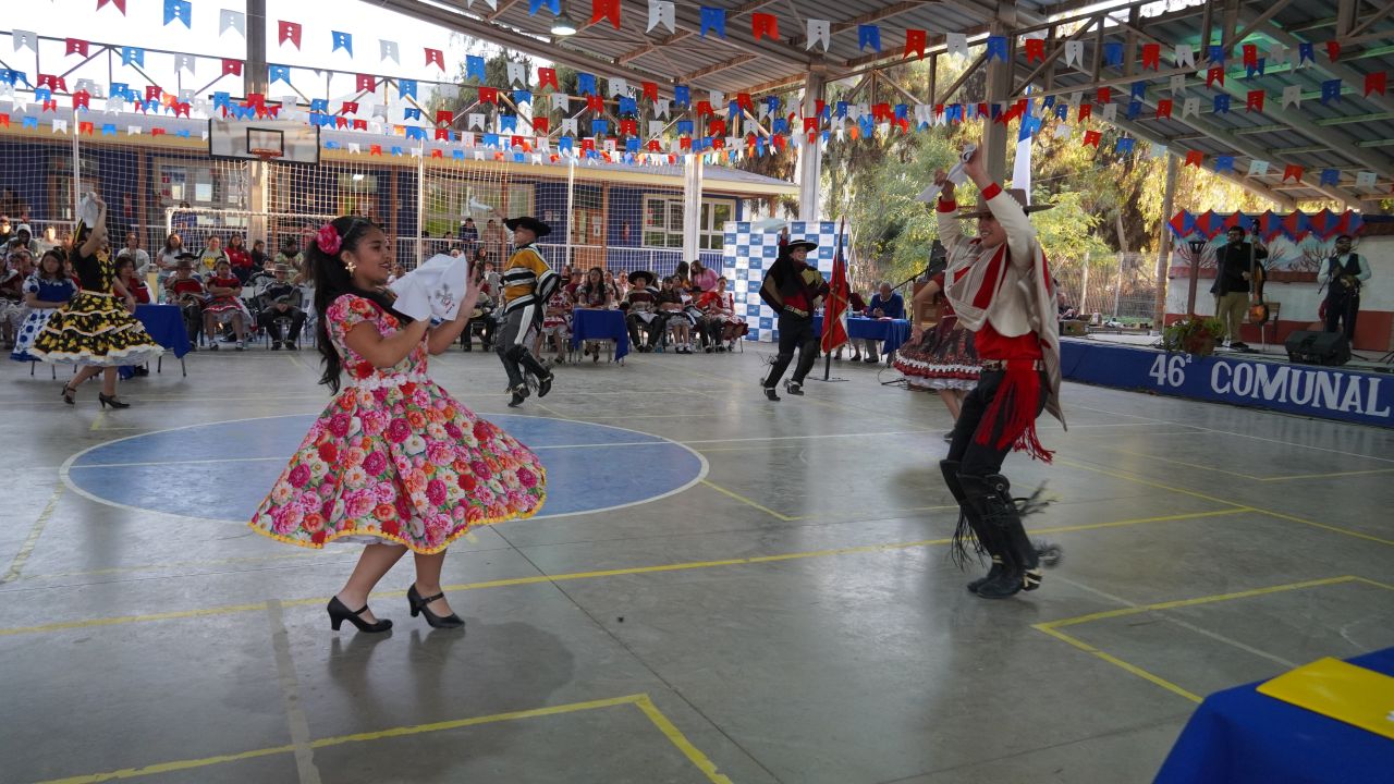 Estudiantes de Vicuña brillaron en la 46° Muestra Comunal de Cueca Escolar — foto 8