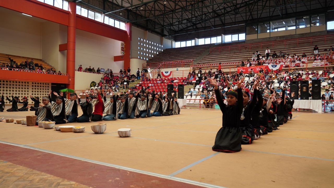 Colegio José Manuel Balmaceda realizó gala folclórica en Coliseo Monumental — foto 7