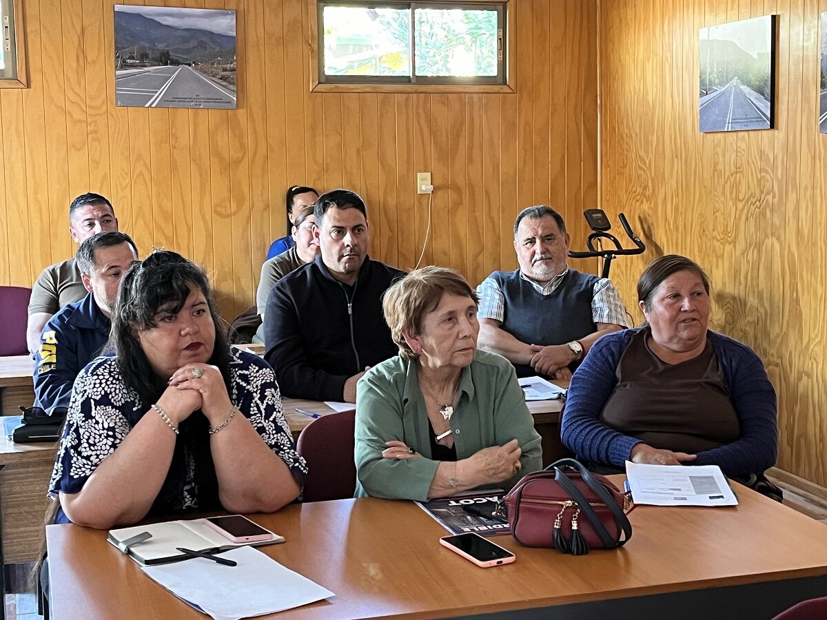 Delegación Presidencial de Choapa realiza diálogo ciudadano sobre seguridad en Illapel — foto 3