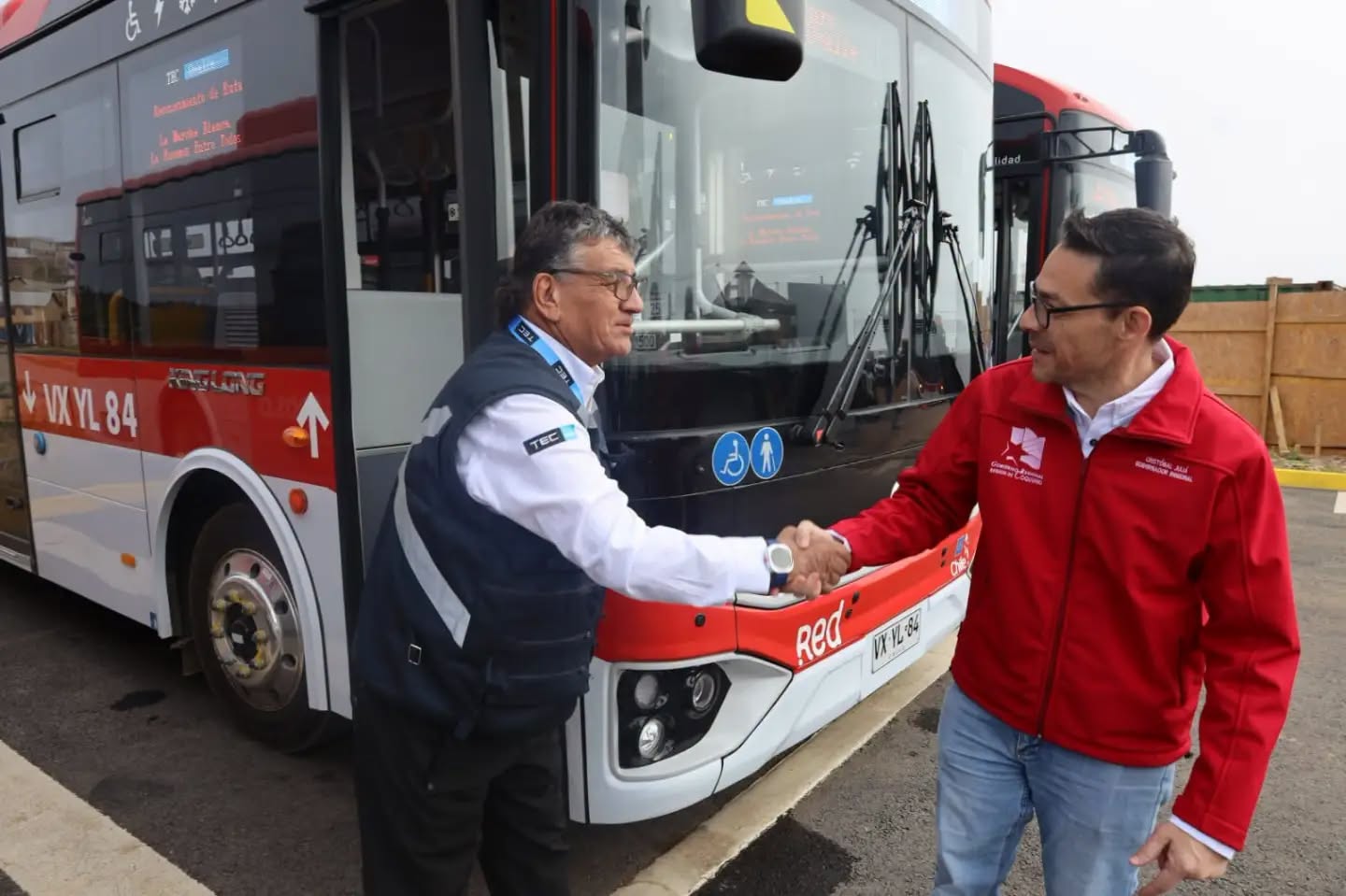 GORE aprueba $5.400 millones para buses eléctricos en Tierras Blancas y Punta Mira Norte