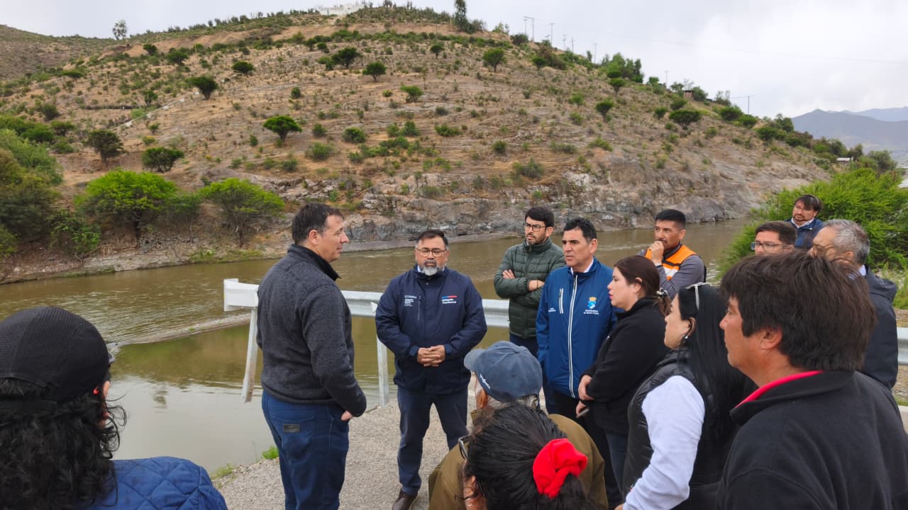 Gobierno evalúa puente mecano para El Tomé Bajo tras destrucción por temporal — foto 1