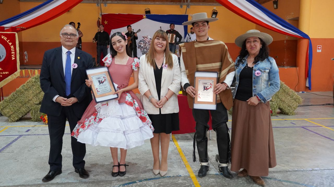 Escuela Jerónimo Godoy y Liceo Mistraliano representarán a Paihuano en regional de cueca — foto 1