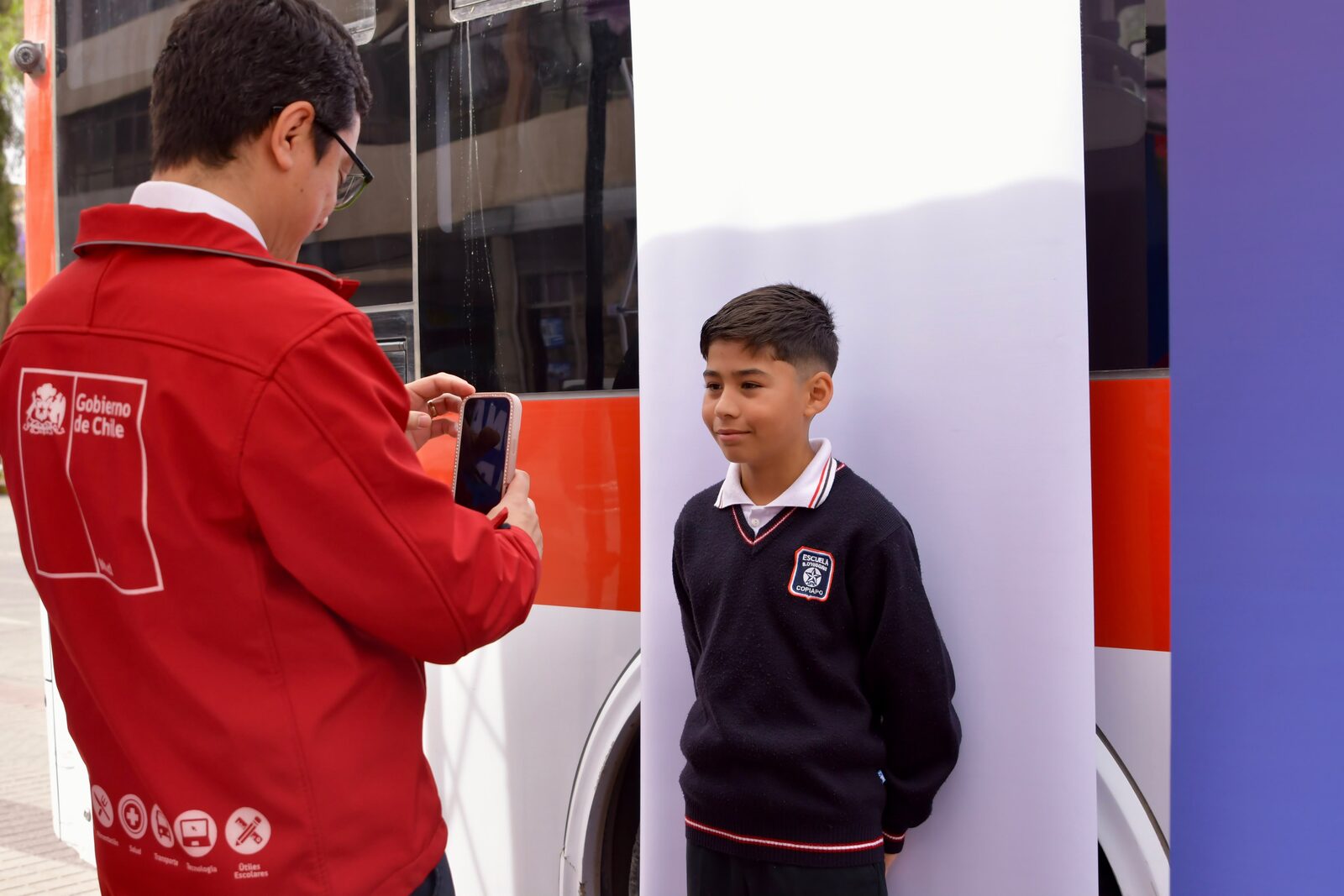 Junaeb inicia captura anticipada de fotografía TNE 2027 para 300 mil estudiantes