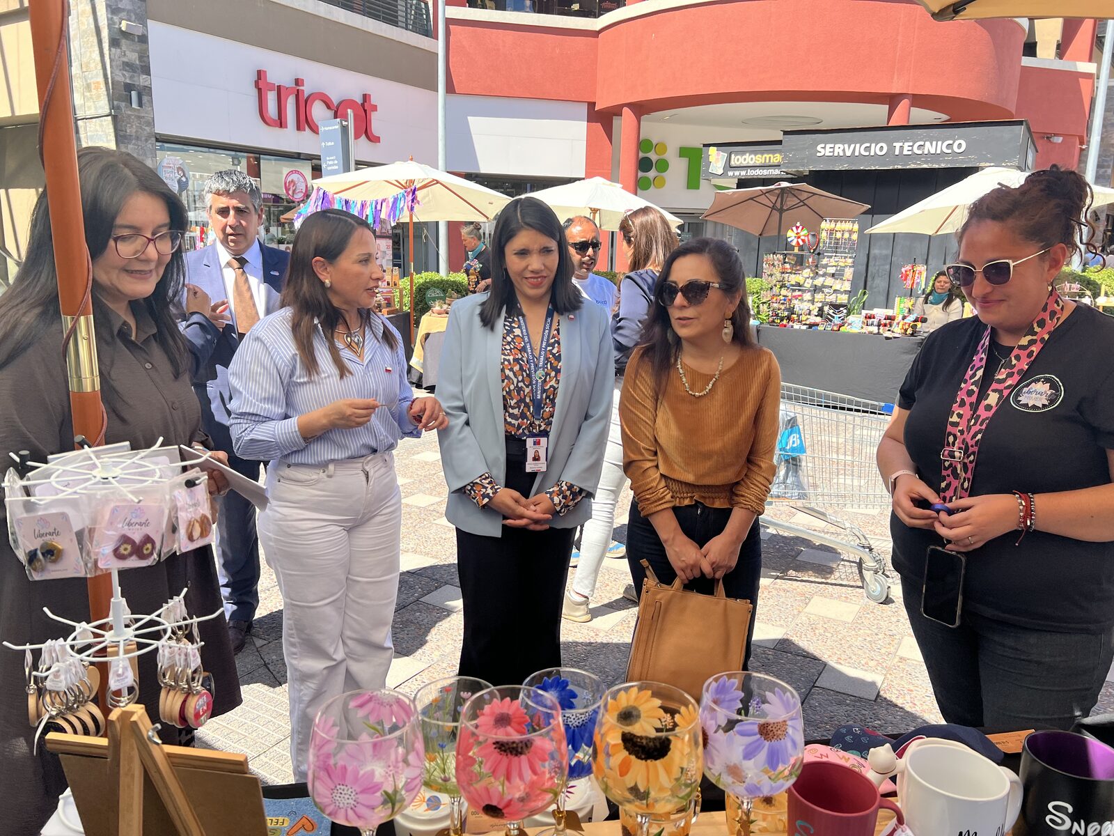 SernamEG impulsa comercialización de emprendedoras en Semana de la Pyme — foto 1