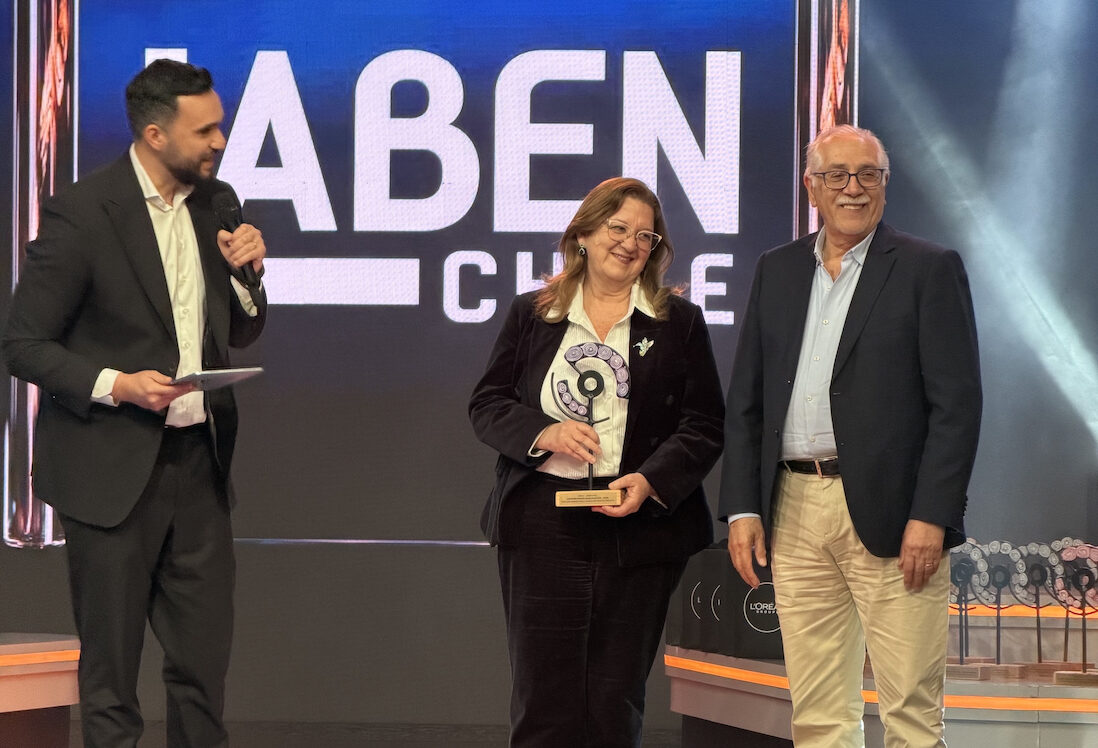 Laben Chile gana premio nacional por envases de yogur con plástico reciclado — foto 1
