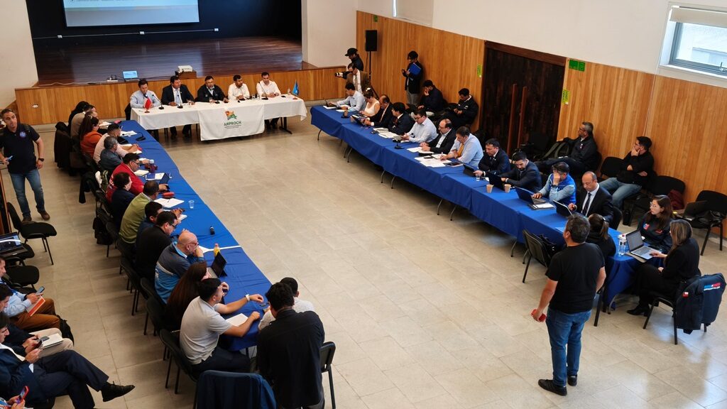 Gobierno se reúne con alcaldes del Choapa por reconstrucción post temporal